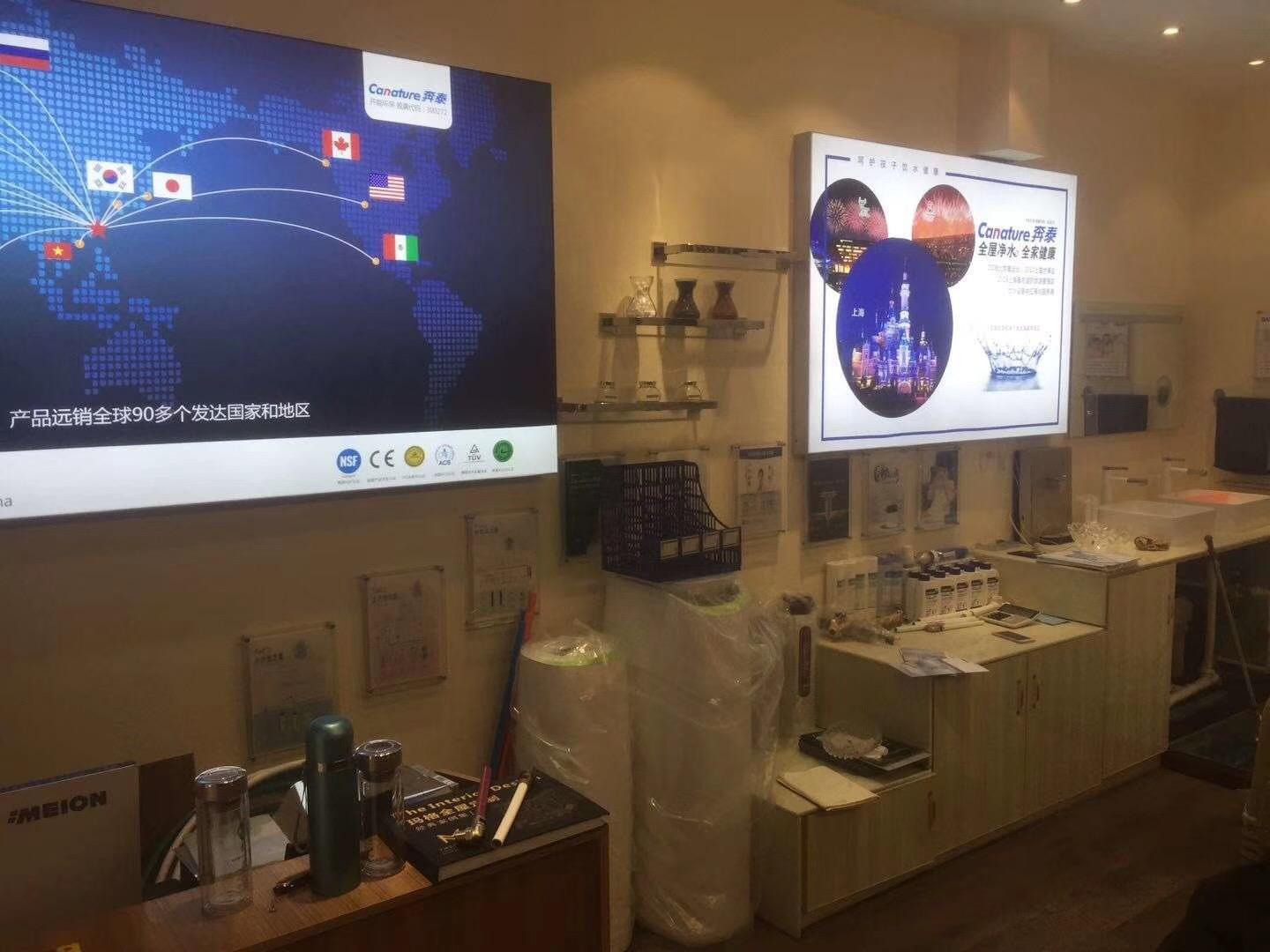 1524541217619217.png blob.png